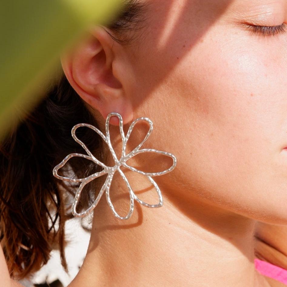 Flower earrings (argento bianco)