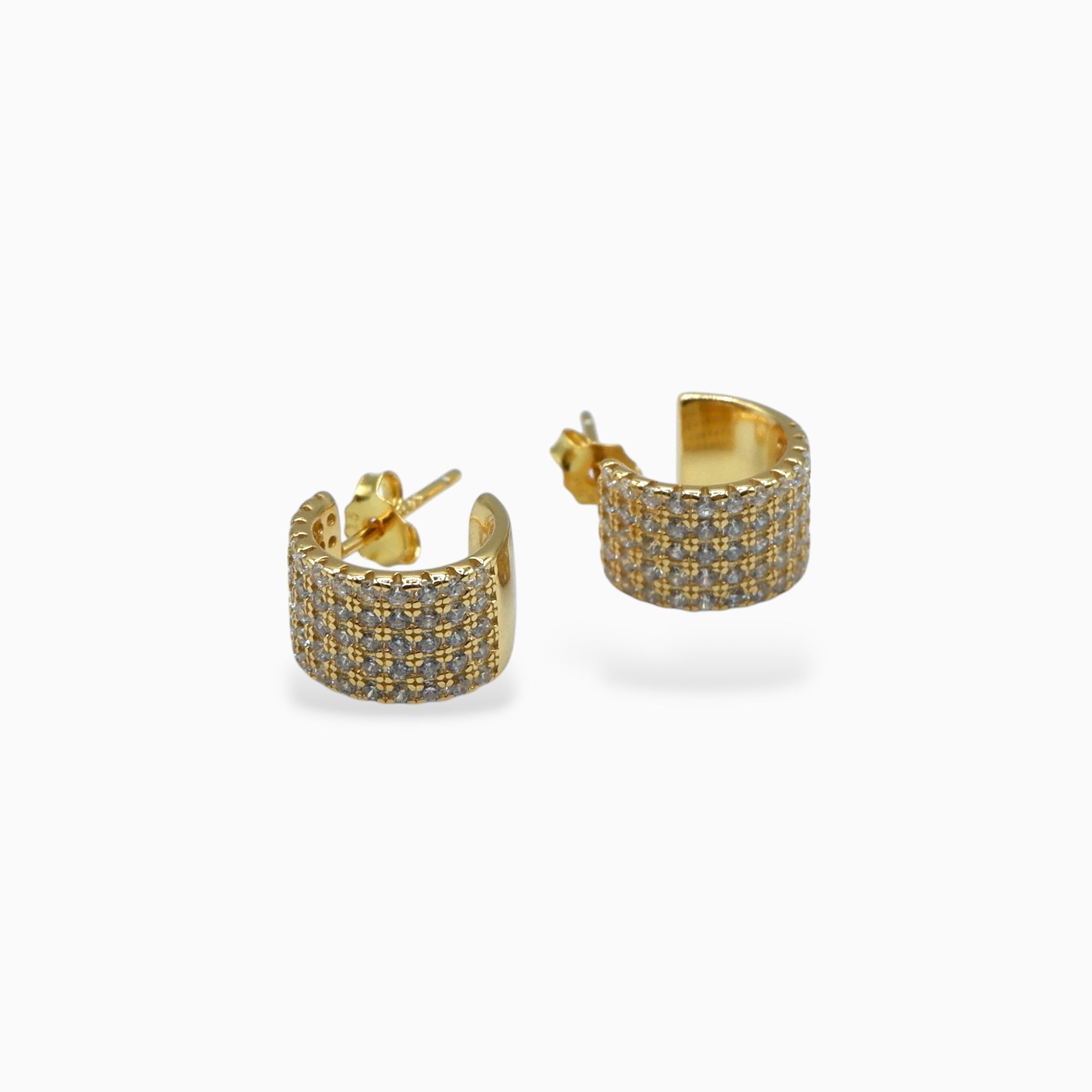 Orecchini “C” pavè (argento giallo)
