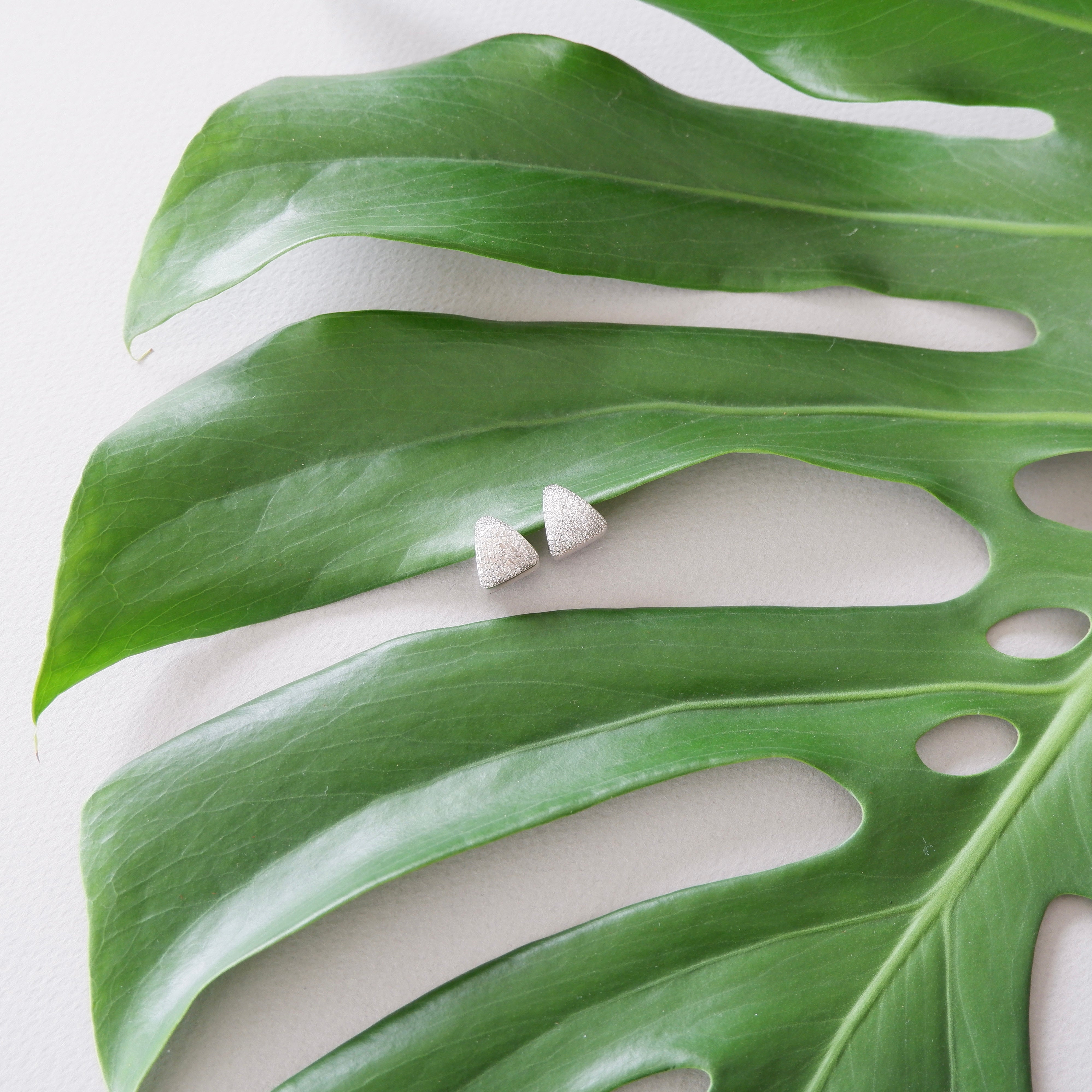 Triangle earrings (argento bianco)