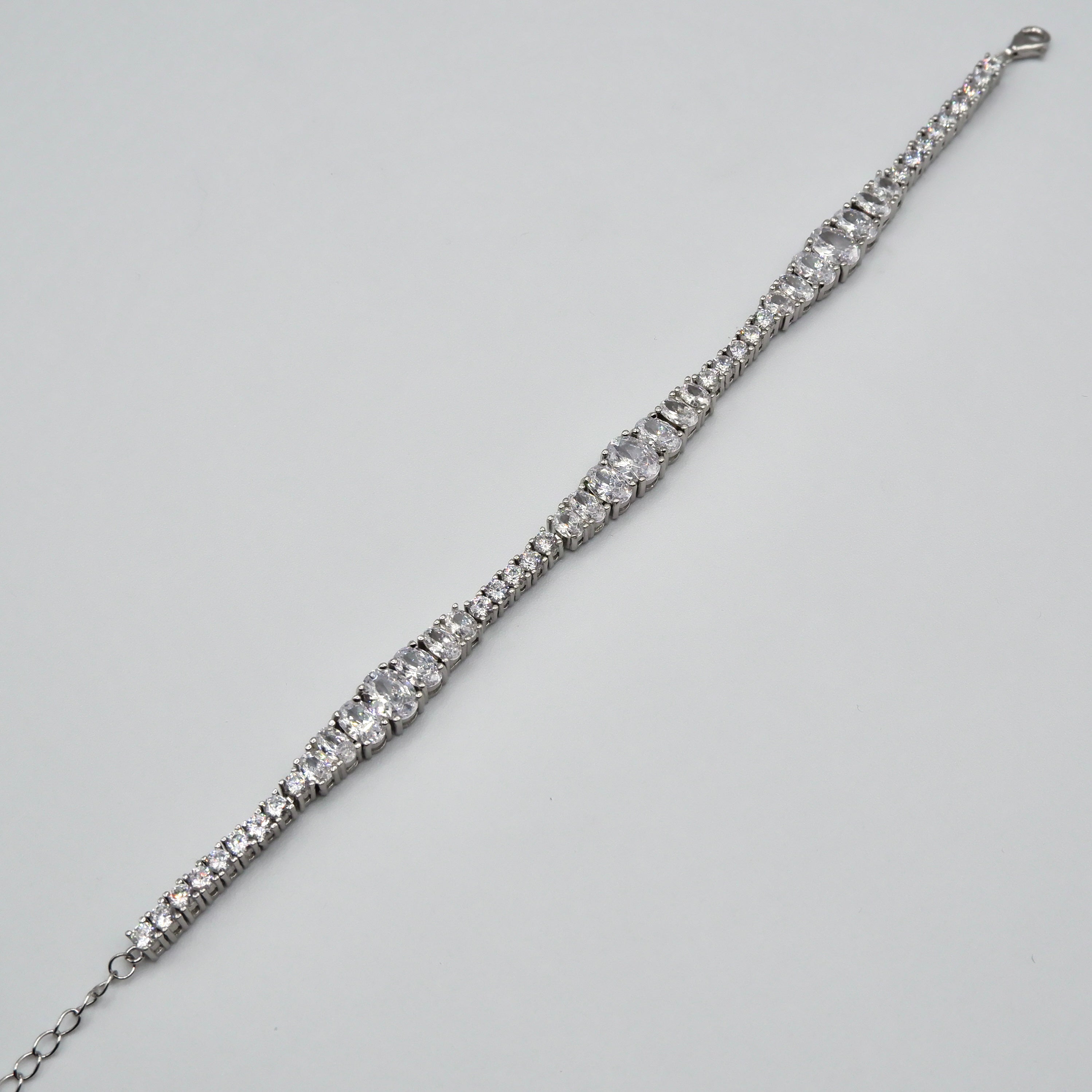 Bracciale tennis fluido