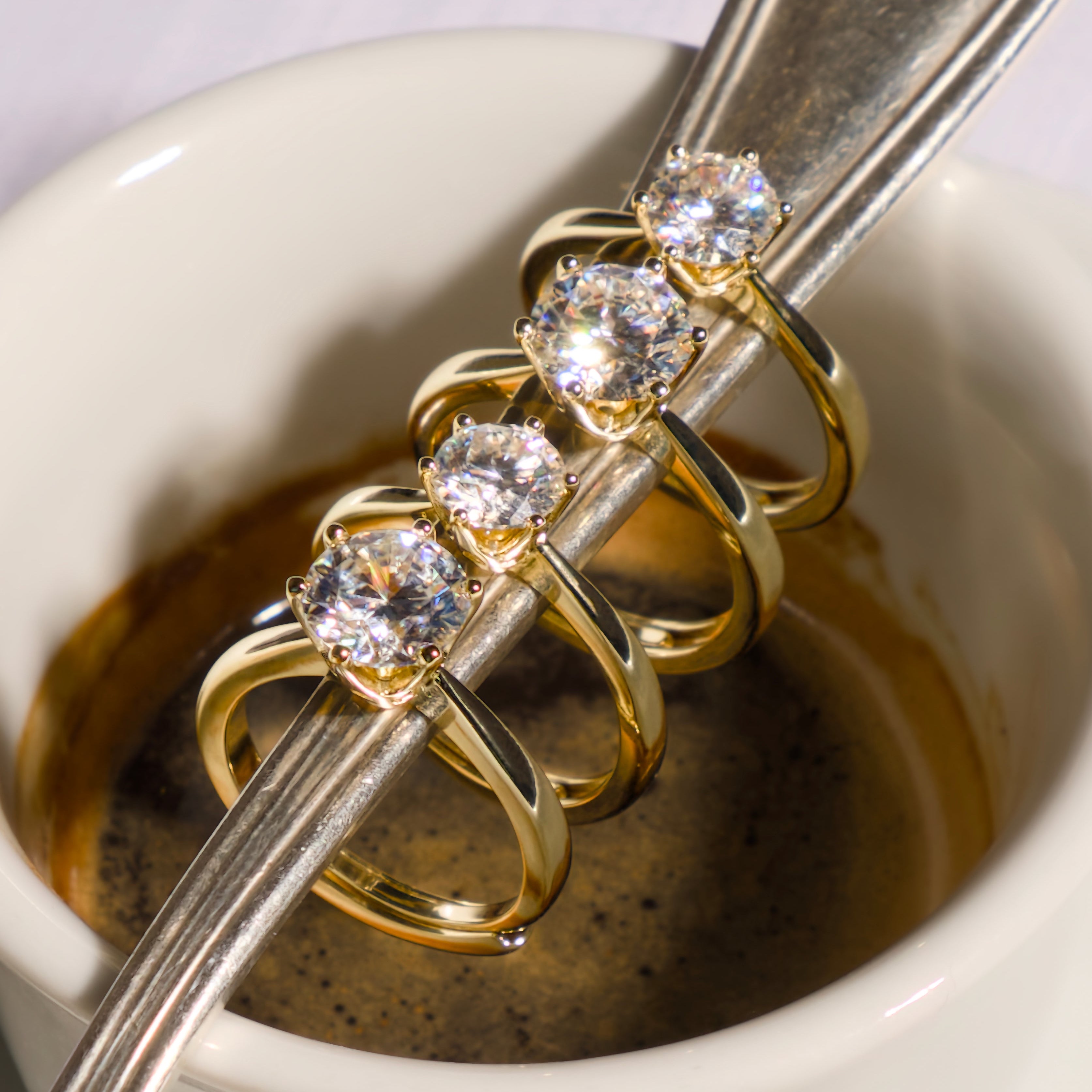 Anello solitario 2 ct